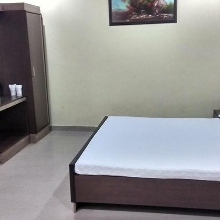 Hotel Varsa Dibrugarh Eksteriør bilde
