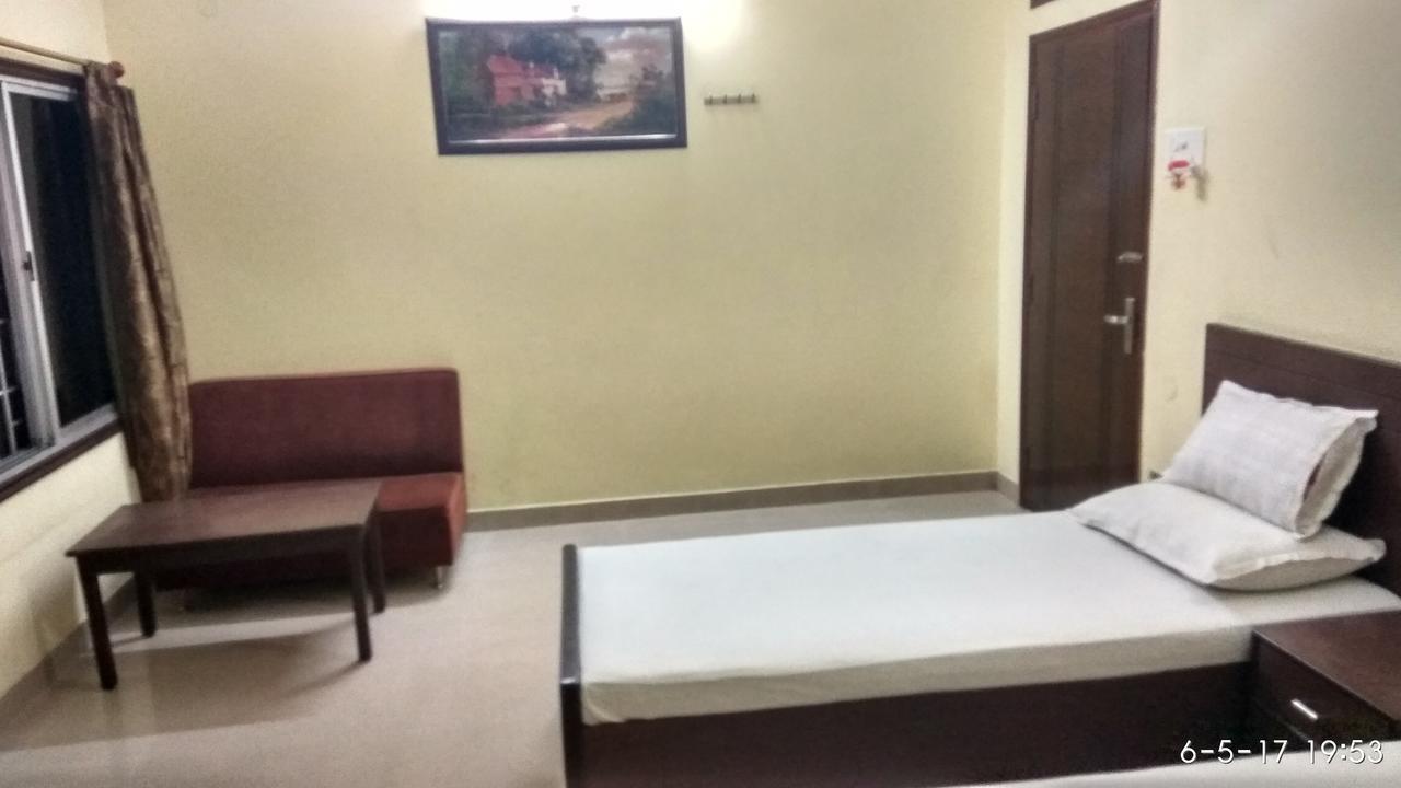 Hotel Varsa Dibrugarh Eksteriør bilde