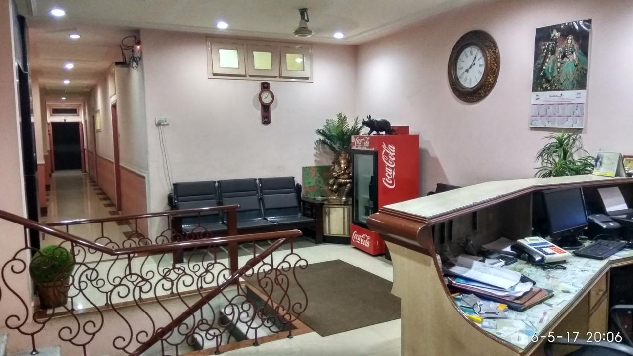 Hotel Varsa Dibrugarh Eksteriør bilde
