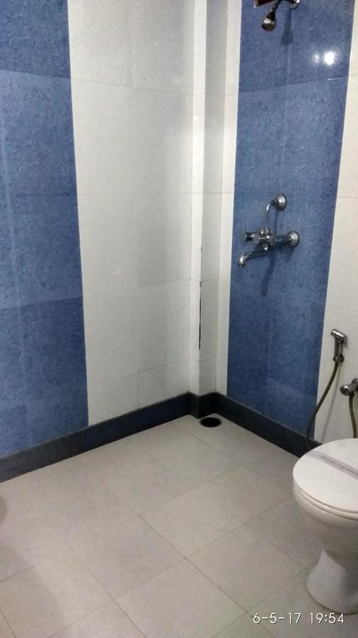 Hotel Varsa Dibrugarh Eksteriør bilde